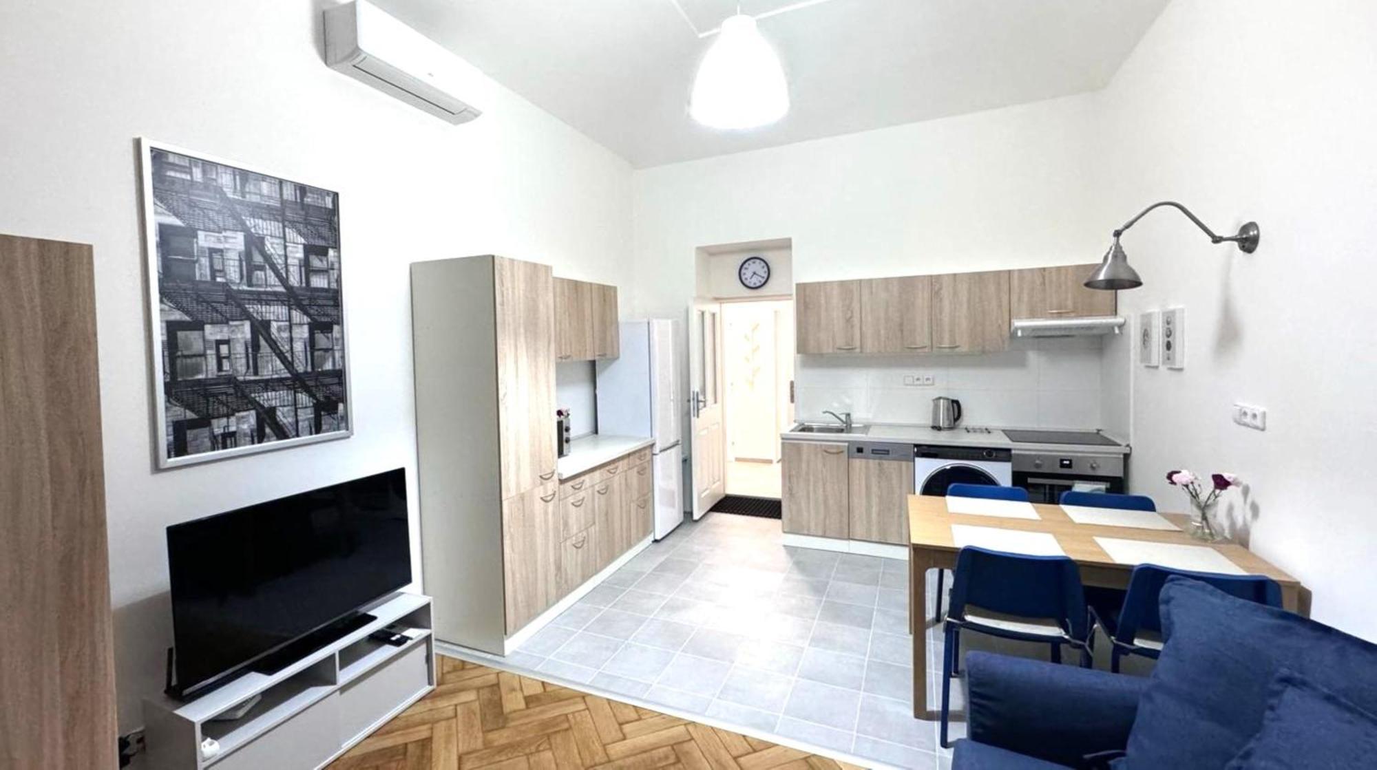 Side Street Apartments Prague Exterior photo