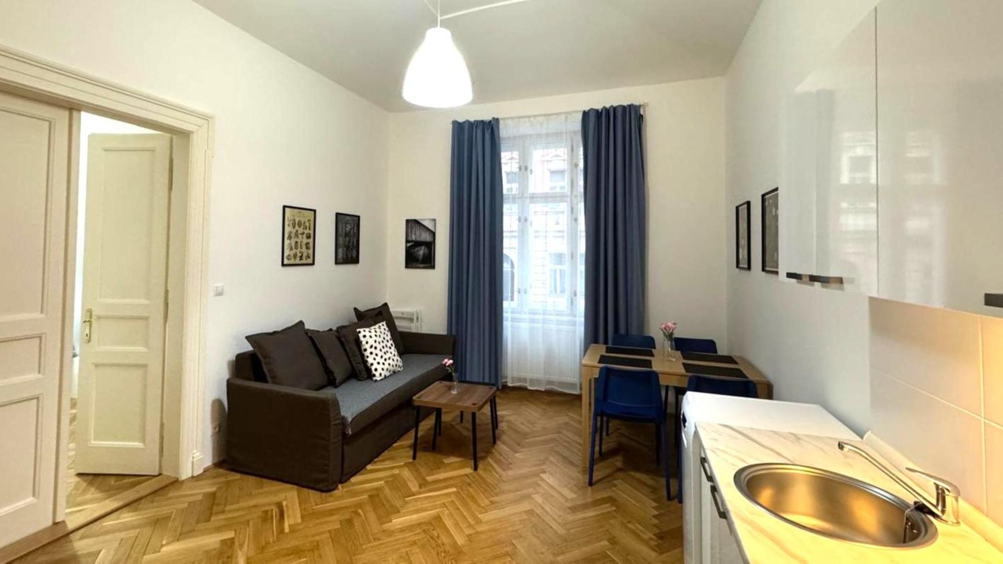 Side Street Apartments Prague Exterior photo